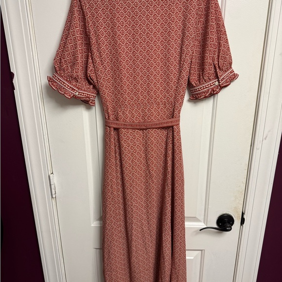 Long Red Patterned Dress with belt - Picture 3 of 4